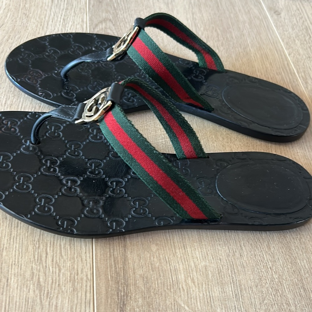 Gucci Interlocking GG Thong Black Leather Flat Flip Flop Thong Sandal IT 39.5 - Picture 2 of 12